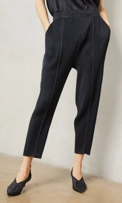 Black Pleat Trousers><noscript><img width=