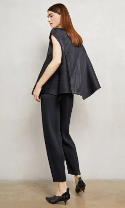 Black Pleat Trousers><noscript><img width=