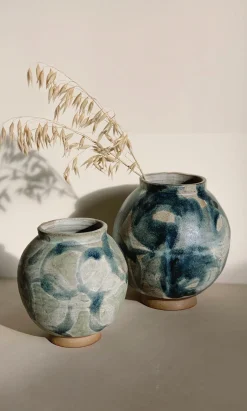 Blue Chain Moon Vase>Plümo