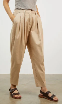 Chino Pants><noscript><img width=