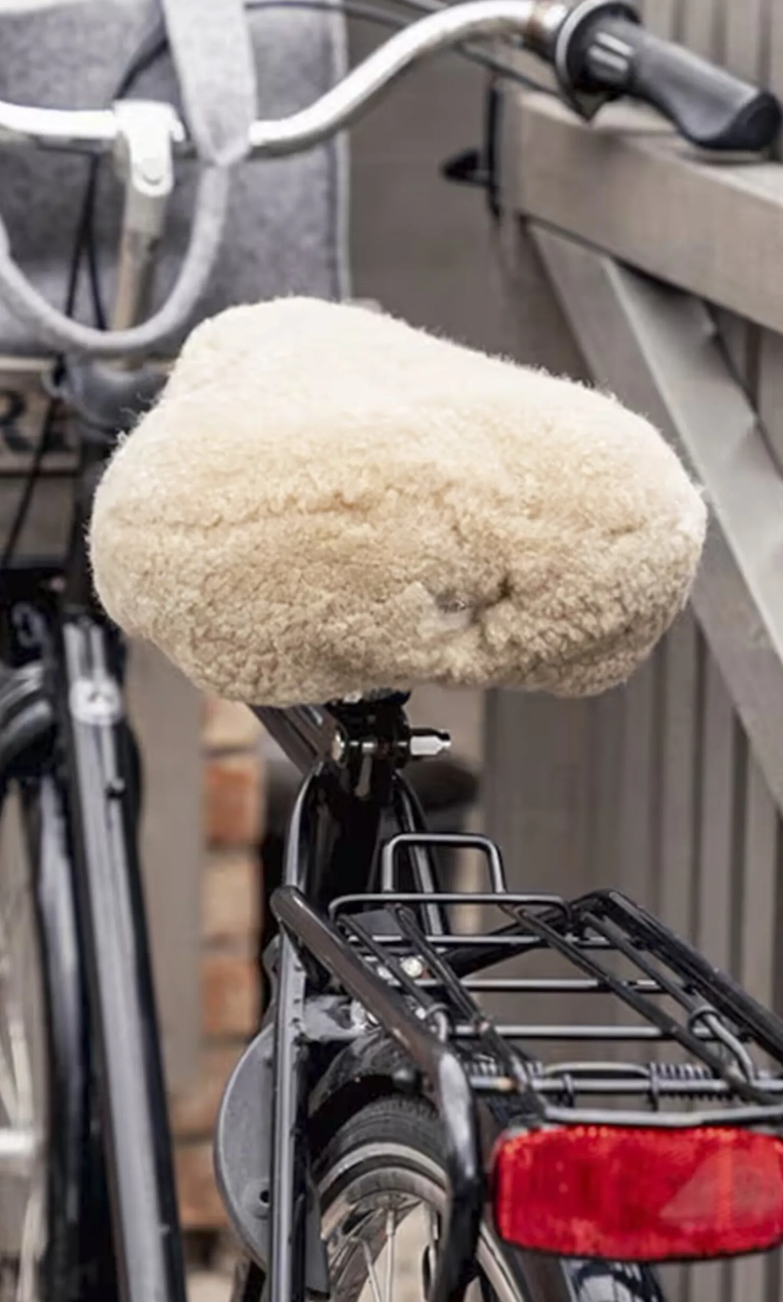 Ebbe Saddle Cover>Plümo Hot