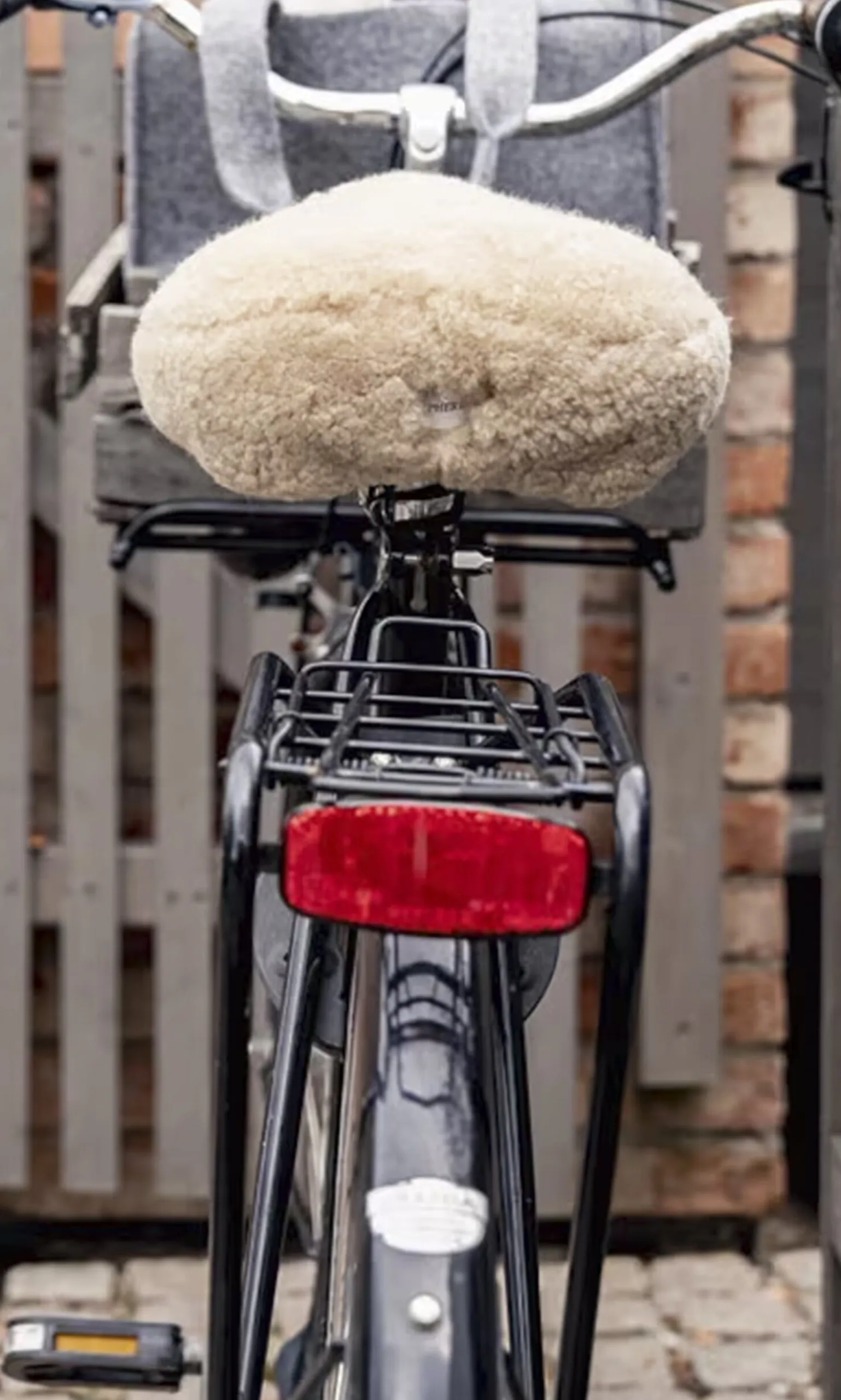 Ebbe Saddle Cover>Plümo Hot