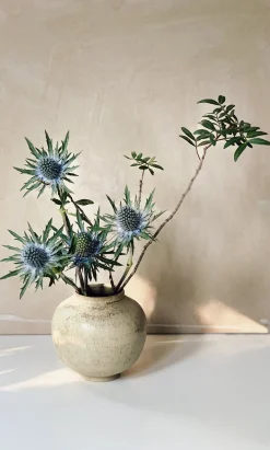Ecru Moon Vase>Plümo Sale