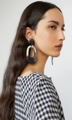 Hestia Earrings>Plümo Online