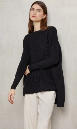 Jack Sweater - Black>Plümo Studio Online