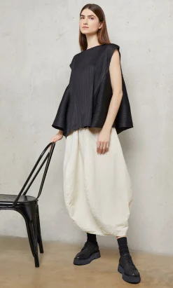 Nero Pleat Top><noscript><img width=
