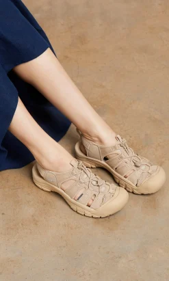 Newport Sandals><noscript><img width=